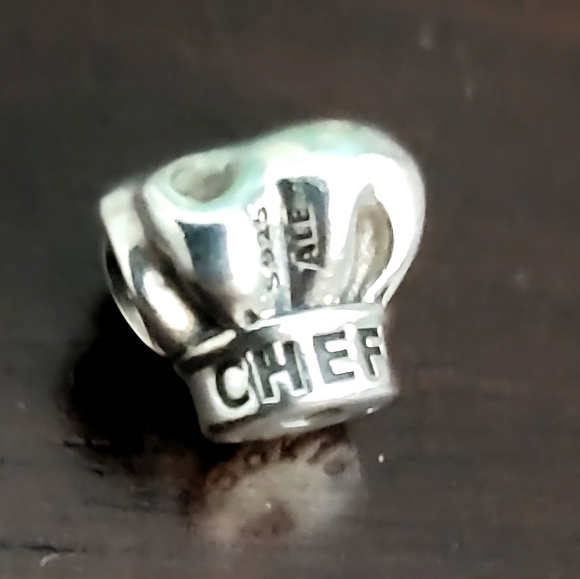 Authentic Pandora Chef Hat Charm - Picture 2 of 4